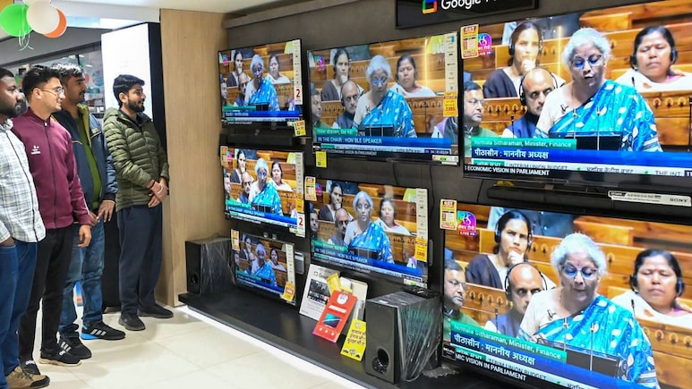 Budget 2026: सड़क हादसे में घायलों पर सरकार का बड़ा मरहम, मुआवजे पर नहीं लगेगा कोई टैक्स