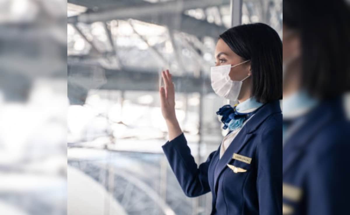 एयरहोस्टेस ने बताया यूनिफॉर्म पहनते ही बदल जाती है जिंदगी, फ्लाइट अटेंडेंट के सख्त नियम