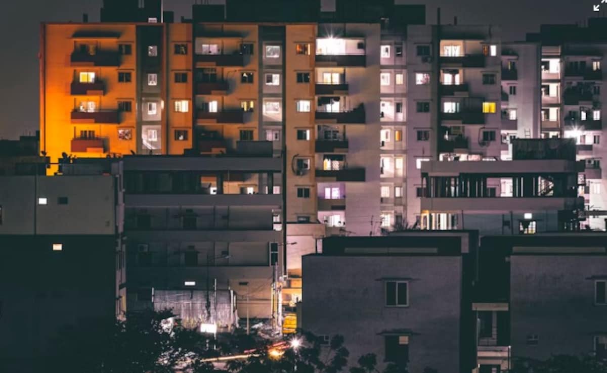 Hyderabad Man Claims He Got A Notice After Female Colleague Visited His Flat, Post Sparks Debate