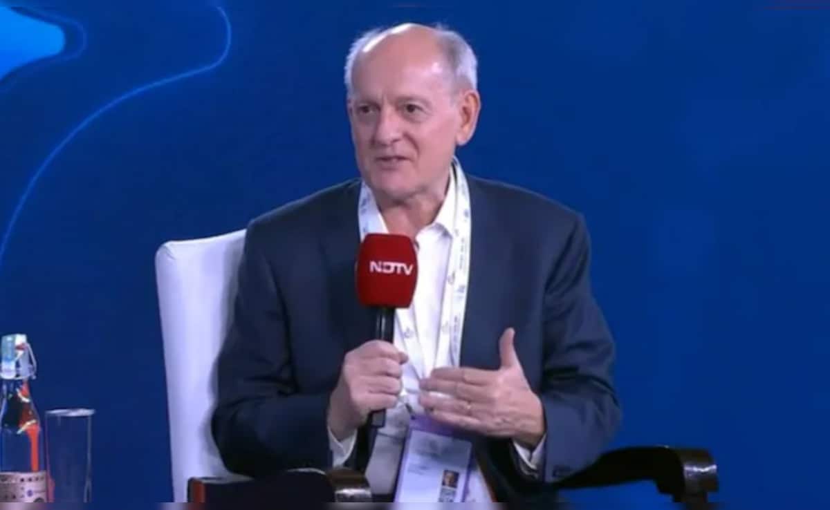 NDTV AI Summit: ज्यादातर AI कंपनियों के CEO कहते हैं, काश हम इसके विकास को रोक पातेः प्रो. स्टुअर्ट रसेल NDTV AI Summit: ज्यादातर AI कंपनियों के CEO कहते हैं, काश हम इसके विकास को रोक पातेः प्रो. स्टुअर्ट रसेल