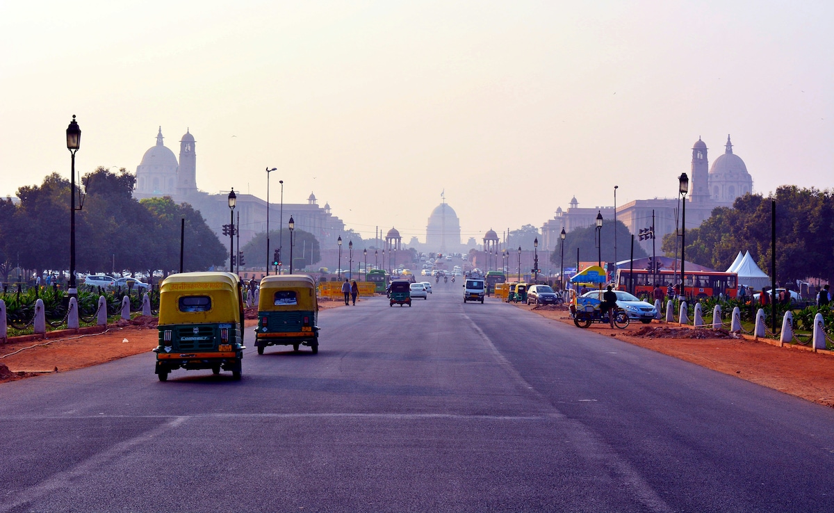 Redditor Moves To Delhi From Mumbai, Calls It A 'Massive Lifestyle Upgrade'