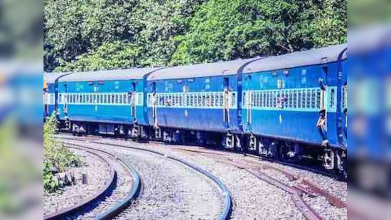 Holi Special Train:  यूपी-बिहार वालों के लिए खुशखबरी, होली पर चलेंगी 'फेस्टिवल स्पेशल' ट्रेनें, यहां देखें पूर