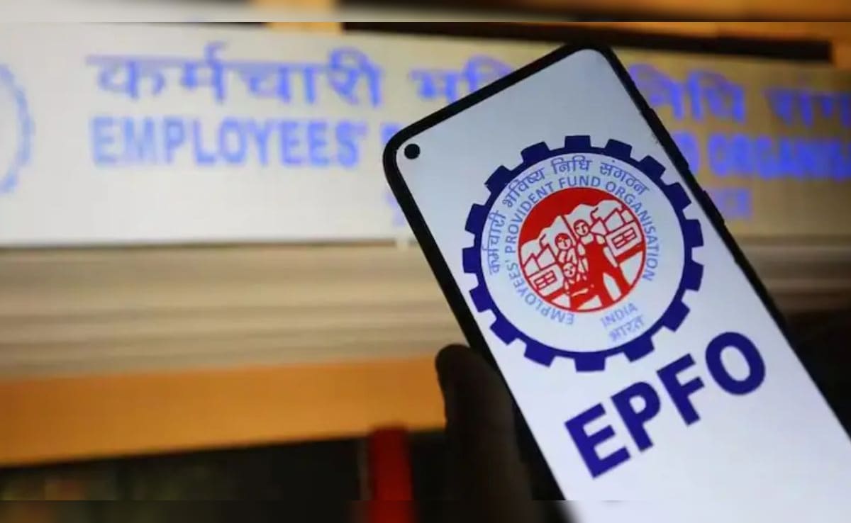 PF Withdrawal Via UPI: क्या 1 अप्रैल से UPI से PF निकाल पाएंगे? जानिए EPFO की ताजा अपडेट, अपना PF कैसे निकाले?