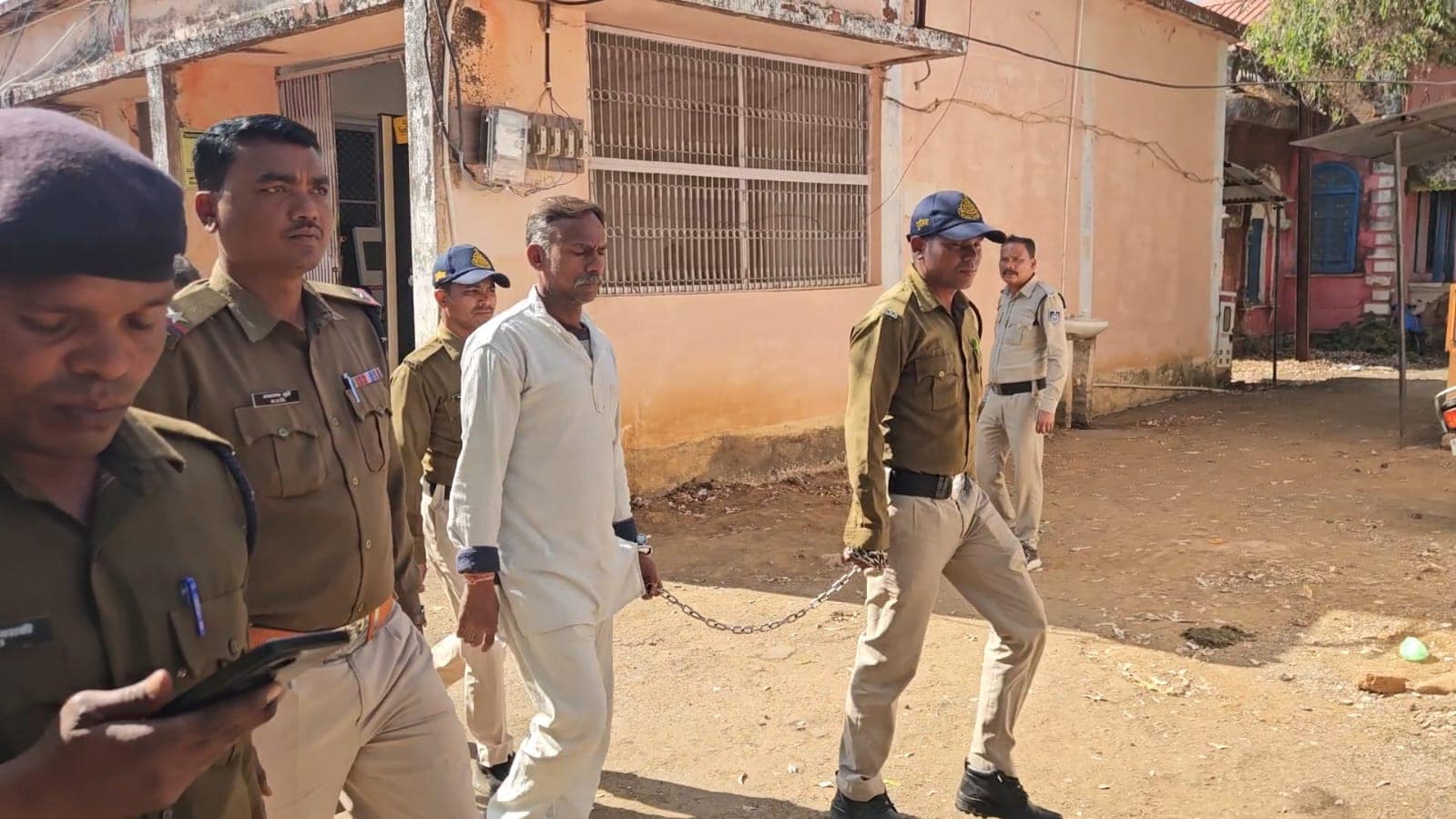 Maneri Murder Case Madhya Pradesh at BJP Leader Home Mandla Massacre Verdict Maneri Murder Case Madhya Pradesh at BJP Leader Home Mandla Massacre Verdict