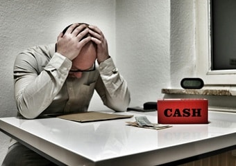 फेक ट्रैफिक चालान के चक्कर में युवक के साथ हुआ 4 लाख से ज्यादा का फ्रॉड, आप न करना ऐसी गलती