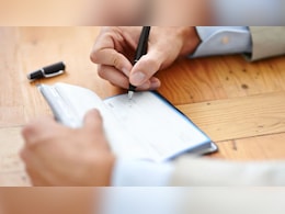 Check Book गुम हो जाए तो क्या करना चाहिए? बिना देरी किए तुरंत कर लें काम