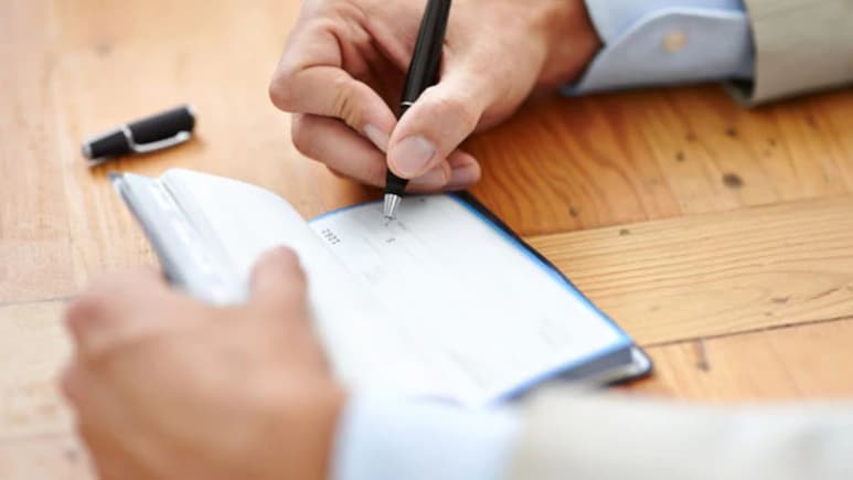 Check Book गुम हो जाए तो क्या करना चाहिए? बिना देरी किए तुरंत कर लें काम