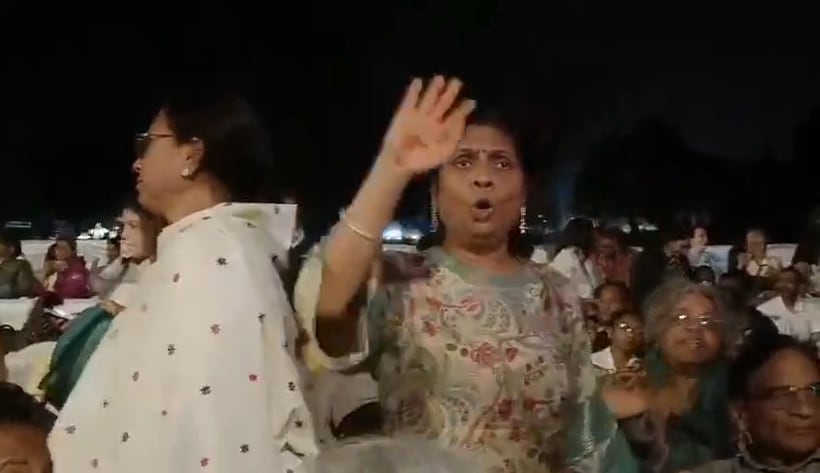 khajuraho-dance-festival-2026-hoots-during-minister-speech-mp-chhatarpur khajuraho-dance-festival-2026-hoots-during-minister-speech-mp-chhatarpur