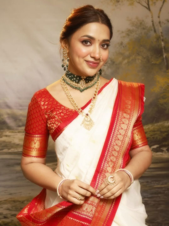 Jiya Shankar’s Saree Moment Is Peak Ethnic Energy