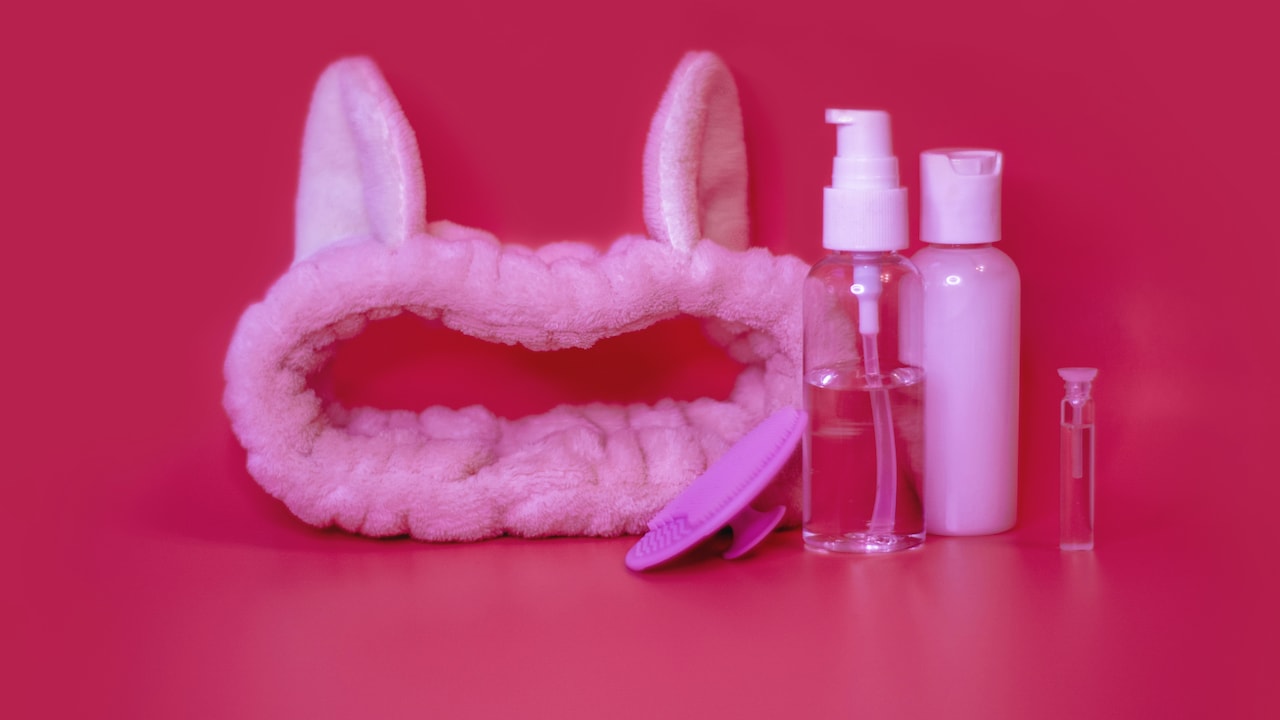 5 Best-Selling Azelaic Serums for Redness Control and Even Skin Texture Under ₹600