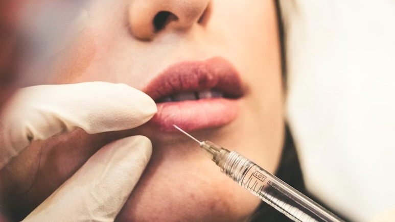 US Women Are Getting Fat Injected From Dead People's Bodies To Achieve Hourglass Figure