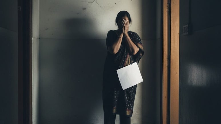 Shocking : घरात छळ, लिफ्टमध्ये गाठलं, केबिनमध्येही सोडलं नाही... प्रिन्सिपल सुनेसोबत सासऱ्याचे नको ते प्रकार