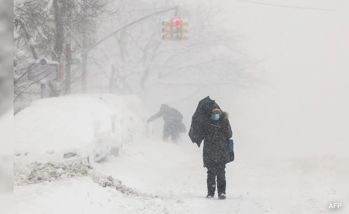 Over 5,600 Flights Cancelled, Schools Shut As Massive Snowstorm Hits US