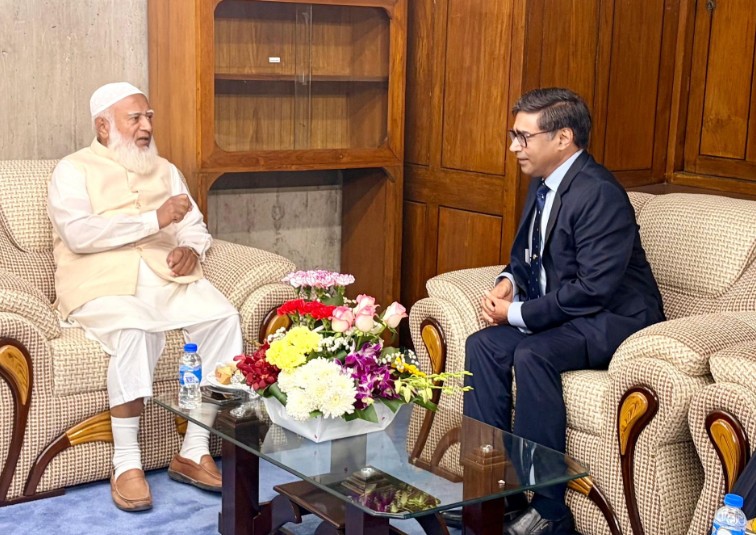 बांग्लादेश में जमात के चीफ के साथ बैठे भारत के विदेश सचिव, इस मुलाकात में छिपे बड़े मैसेज को समझिए