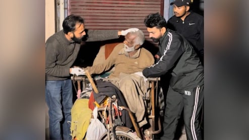10 साल से भीख मांगकर काट रहा था जिंदगी, मौत के बाद पता चला कि वह तो लाखों का मालिक था