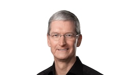 Apple's Tim Cook To Step Down As CEO In September