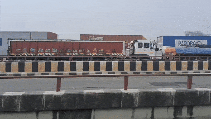 दिल्ली-कोलकाता को जोड़ने वाले NH-19 पर 48 घंटे से महाजाम, 25 किलोमीटर तक थमे पहिए, भूख-प्यास लोगों का बुरा हाल