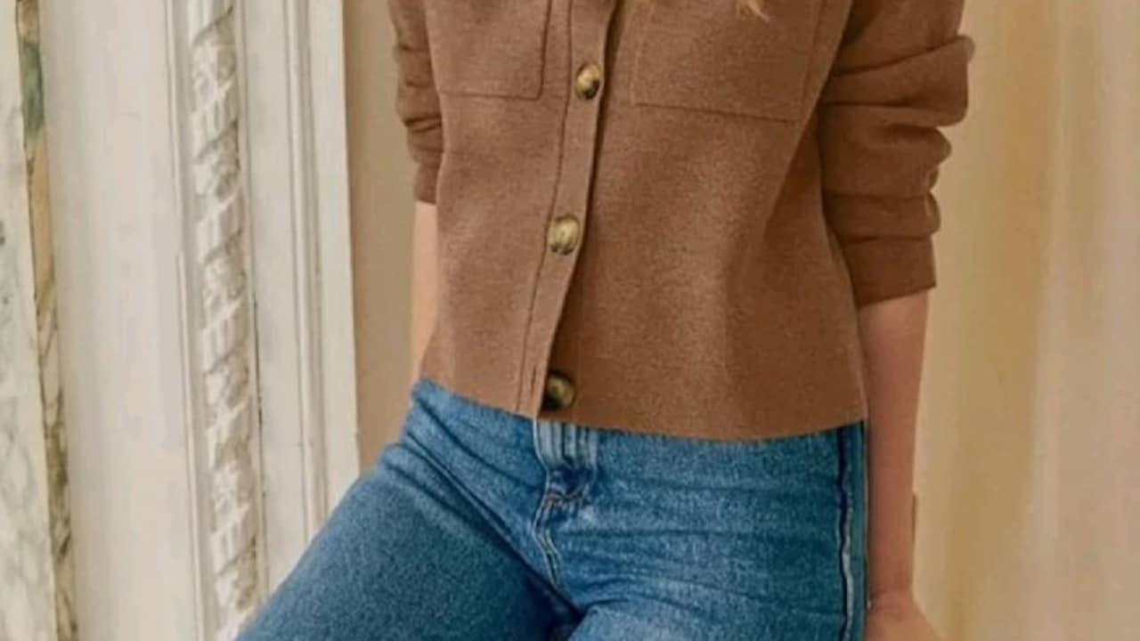 Top Crop Cardigans To Pair With High-Waist Jeans And Skirts This Season Top Crop Cardigans To Pair With High-Waist Jeans And Skirts This Season