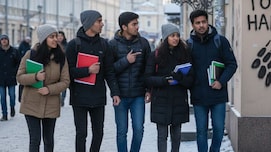 रूस में भारतीय छात्रों पर क्यों हो रहे हैं हमले? जानें हर साल कितने स्टूडेंट्स लेते हैं एडमिशन