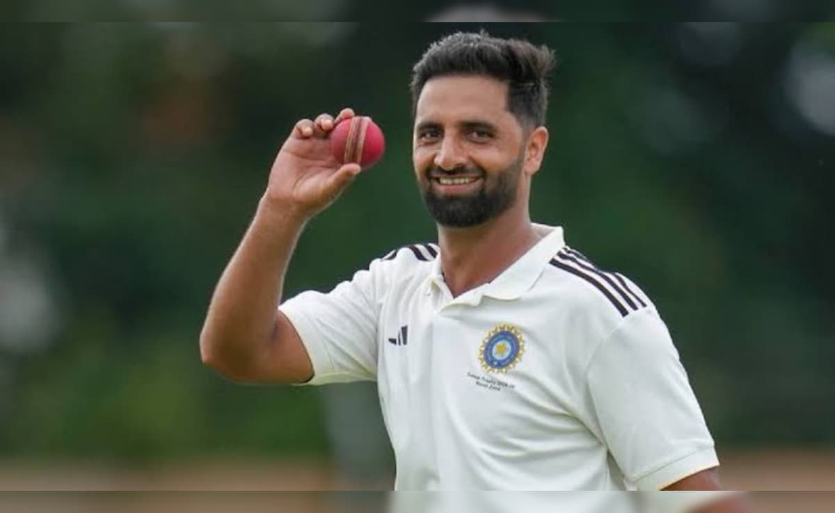 स्विंग ऑफ सुल्तान आकिब नबी की कहानी, जिसने रणजी का इतिहास बदल दिया