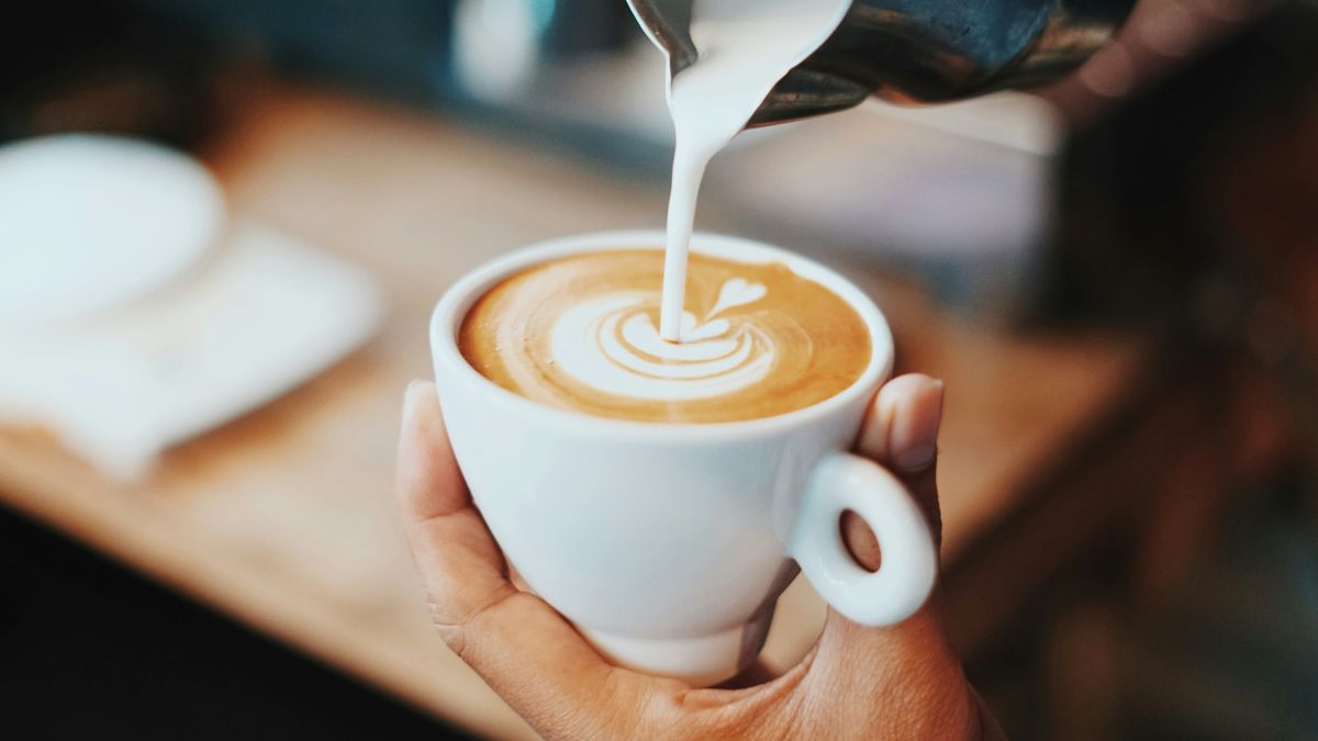 Drinking 2-3 Cups Of Coffee A Day Can Cut Dementia Risk, But There's A Catch