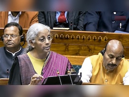 Union Budget 2026: टियर‑2 और टियर‑3 शहरों में नए टेक्सटाइल पार्क, MSME के लिए 12,000 करोड़ का पैकेज