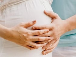 Chinese Influencer Under Fire For Posting Wife's 23-Hour Labour For Views: "Shameless Marketing"