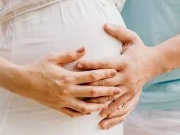 Chinese Influencer Under Fire For Posting Wife's 23-Hour Labour For Views: "Shameless Marketing"