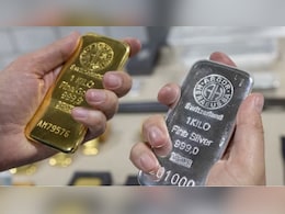 Gold Price: सोने की कीमतें गिरीं, फिर निवेशकों ने चली शेयर मार्केट वाली चाल, बना रहे जमकर पैसा