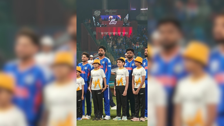 IND Vs PAK: मैच से पहले बच्चों का हाथ पकड़कर मैदान पर क्यों आते हैं खिलाड़ी? ये है दिलचस्प वजह