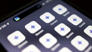 AI डाउनलोड में नंबर 1 बना भारत, 2025 में 207% की बढ़त...लेकिन फिर भी कमाई में क्यों पीछे?