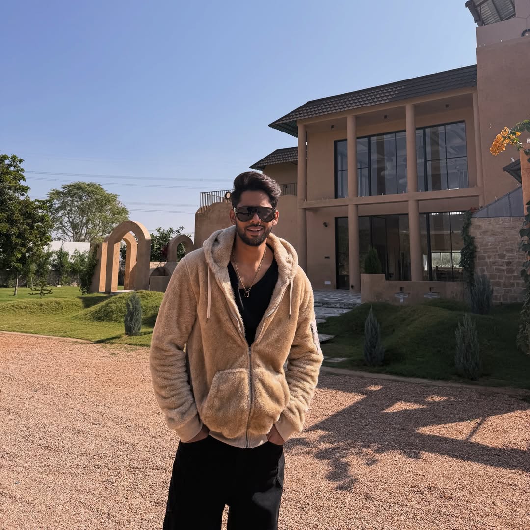 Amaal Mallik Apologies After Liking Tweets Targeting Baseer Ali: "I Genuinely Felt Bad..." Amaal Mallik Apologies After Liking Tweets Targeting Baseer Ali: "I Genuinely Felt Bad..."