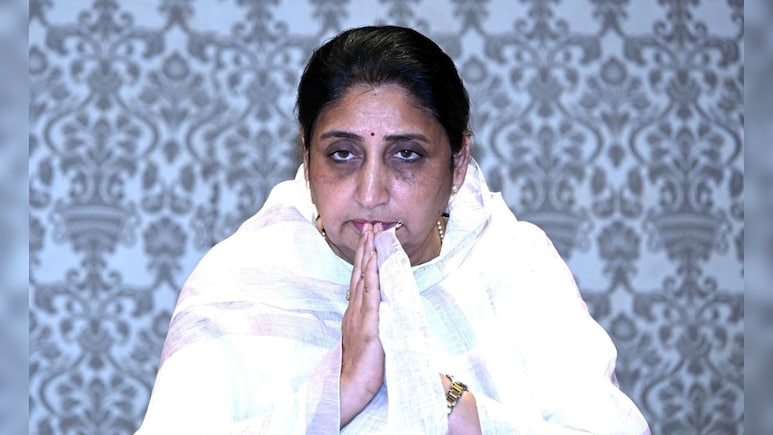 NCP का नहीं होगा विलय! डिप्टी CM के बाद अब पार्टी में सर्वोच्च पद संभालेंगी अजित पवार की पत्नी सुनेत्रा पवार