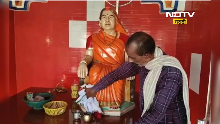 Love Story: खरे प्रेम! पत्नीच्या निधनानंतर पतीने बांधलं 65 लाखांचं मंदिर, ही लव्हस्टोरी तुम्हाला रडवेल