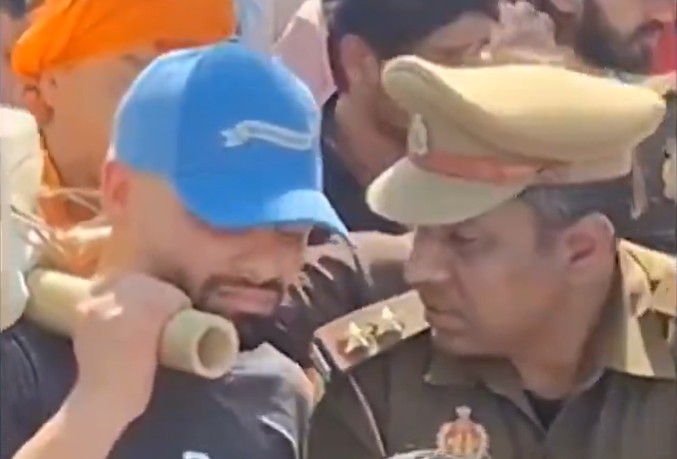 Rinku's Emotional Farewell To Father, Rushes Home To Perform Final Rites