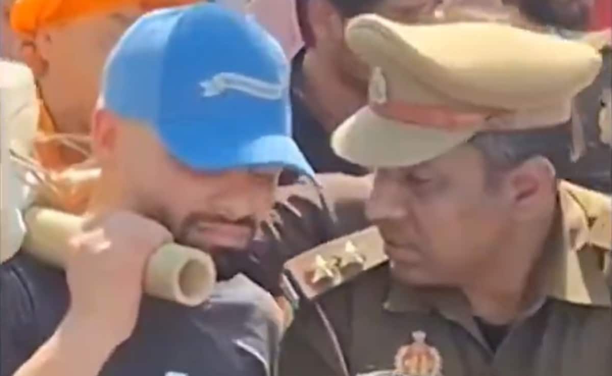 Rinku Singhs Emotional Farewell To Father, Rushes Home From T20 World Cup To Perform Final Rites