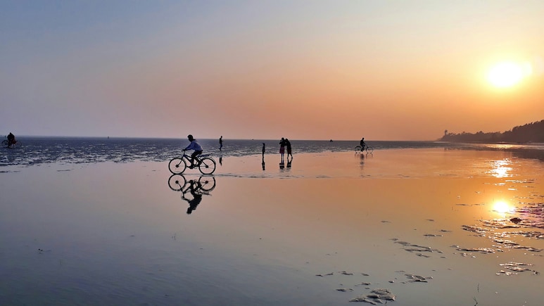 This Unique Beach In Odisha Disappears Twice Daily. Here's Why