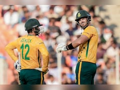 WI vs SA LIVE Score: एडेन मार्करम ने 27 गेंदों में ठोकी फिफ्टी, अफ्रीकी टीम का स्कोर 100 पार
