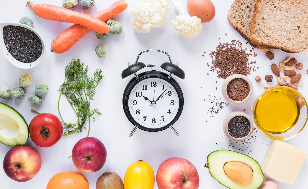 Stopping Meals 3 Hours Before Bed May Improve Blood Pressure And Blood Sugar, Says New Study