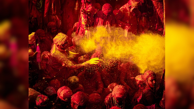 Braj Holi 2026: इस बार ब्रज में मनाएं होली, लट्ठमार से लड्डूमार होली की Date, कैसे पहुंचे-कहां रुकें, खाने में क्&zwj;या-क्&zwj;या है मशहूर