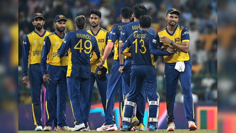 SL vs OMN&nbsp;LIVE Score:  श्रीलंका ने ओमान को दिया 226 रन का टारगेट, जानें लाइव अपडेट्स