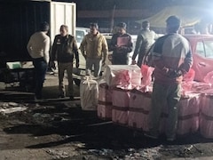 दिल्ली में 40 लाख की अवैध विदेशी सिगरेट जब्त, हरियाणा का तस्कर भी गिरफ्तार