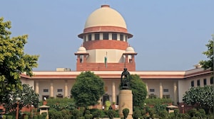Supreme Court Issues Showcause Notice To Bengal Top Cop Over SIR