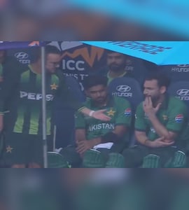 Pakistan Captain Fumes In Front Of Coach Hesson During T20 World Cup Match vs Namibia, Babar Azam Mute Spectator