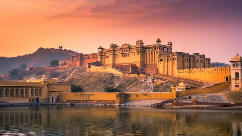 Rajasthan Weather: राजस्थान में विदा हो रही सर्दी, बाड़मेर में पारा 31 पार, जानें अगले सात दिन कैसा रहेगा मौसम