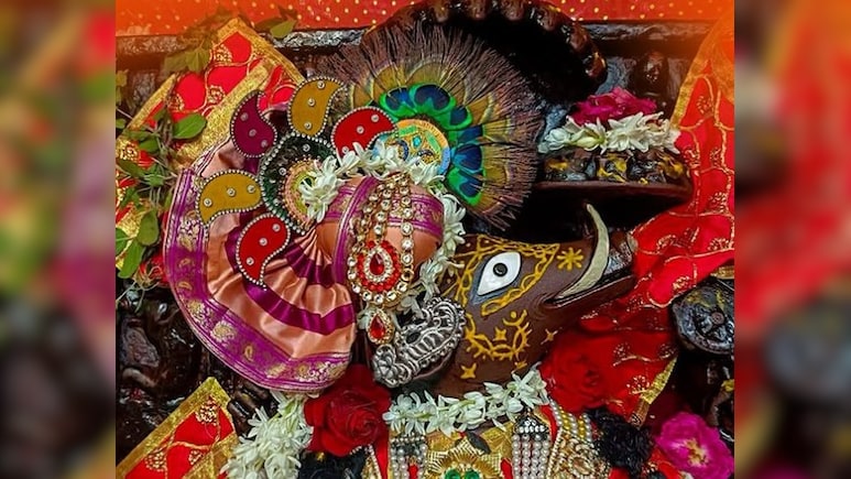 मथुरा का आदि वराह मंदिर आस्था और वास्&zwj;तुकला का है अद्भुत संगम, शत्रुघ्न ने बनाया था यह टेंपल