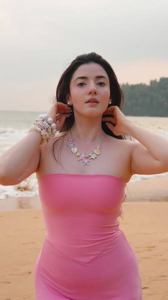 Aastha Shah&rsquo;s Pink Beach Outfit Is a Total Vacation Slay