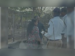 Video: Drunk Man Attacks Traffic Cop In Maharashtra's Sambhajinagar