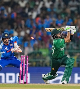Pakistan Legends Refuse To Spare Babar Azam, Make Extreme Demand After India Debacle