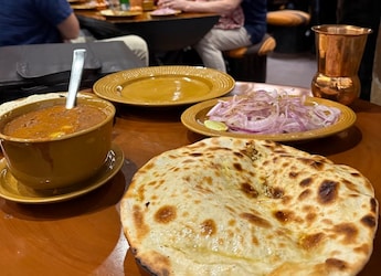 Why World-Famous Delhi Restaurant Bukhara Wants Diners To Eat With Hands, Not Cutlery